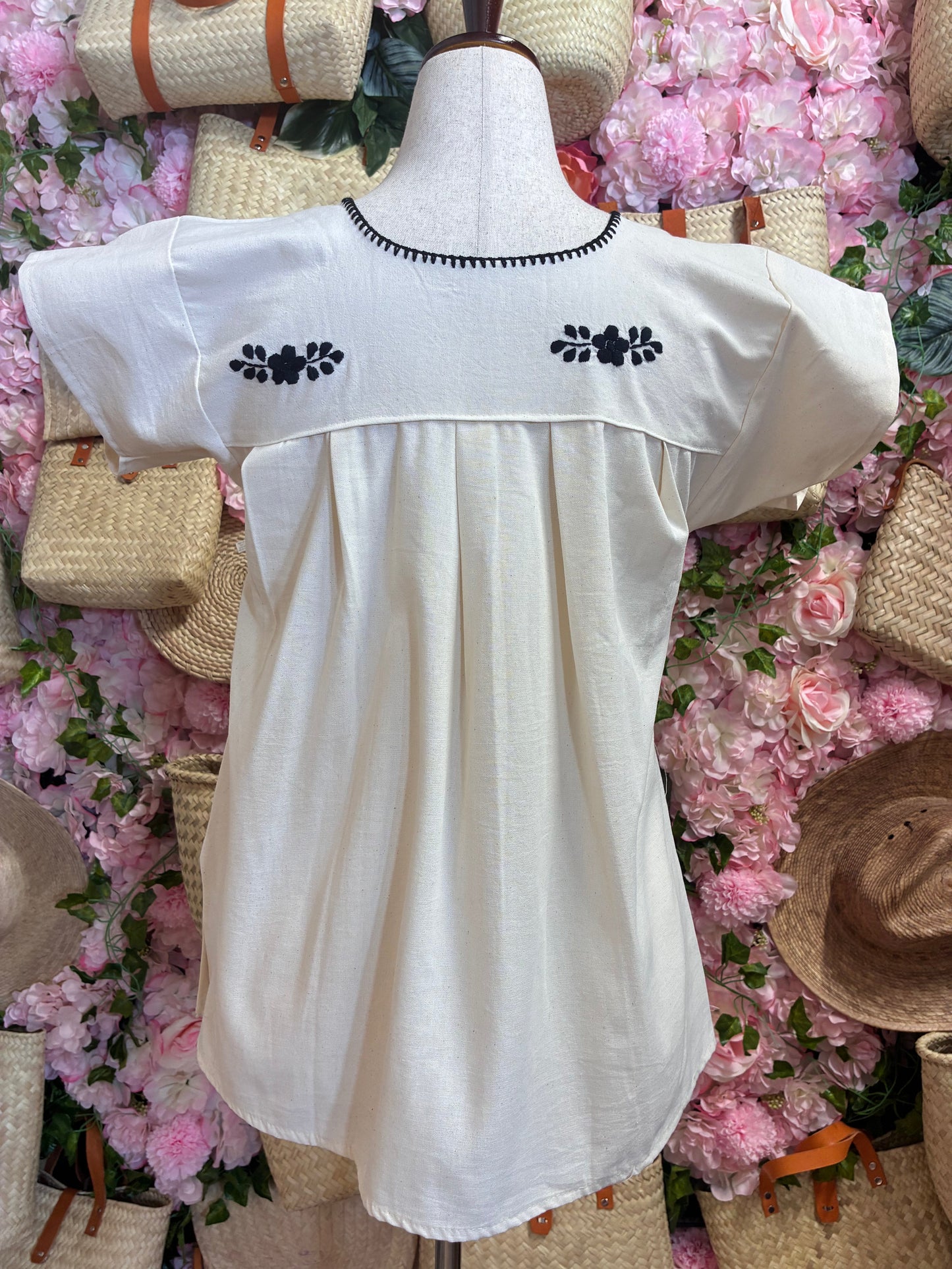 Blusa Chanel Bordado de Mano