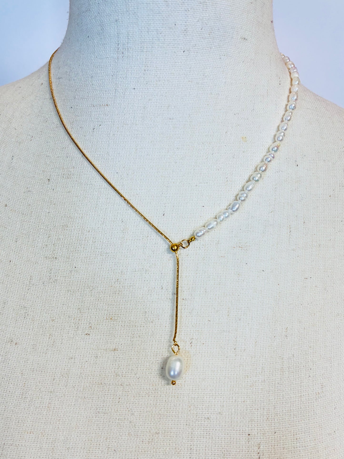 Corbatín Perla de Río