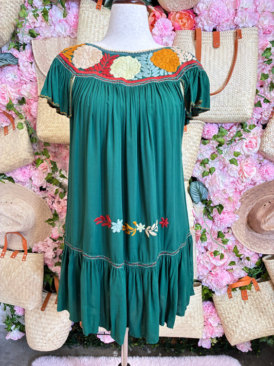 Vestido Bordado Rococó Fino