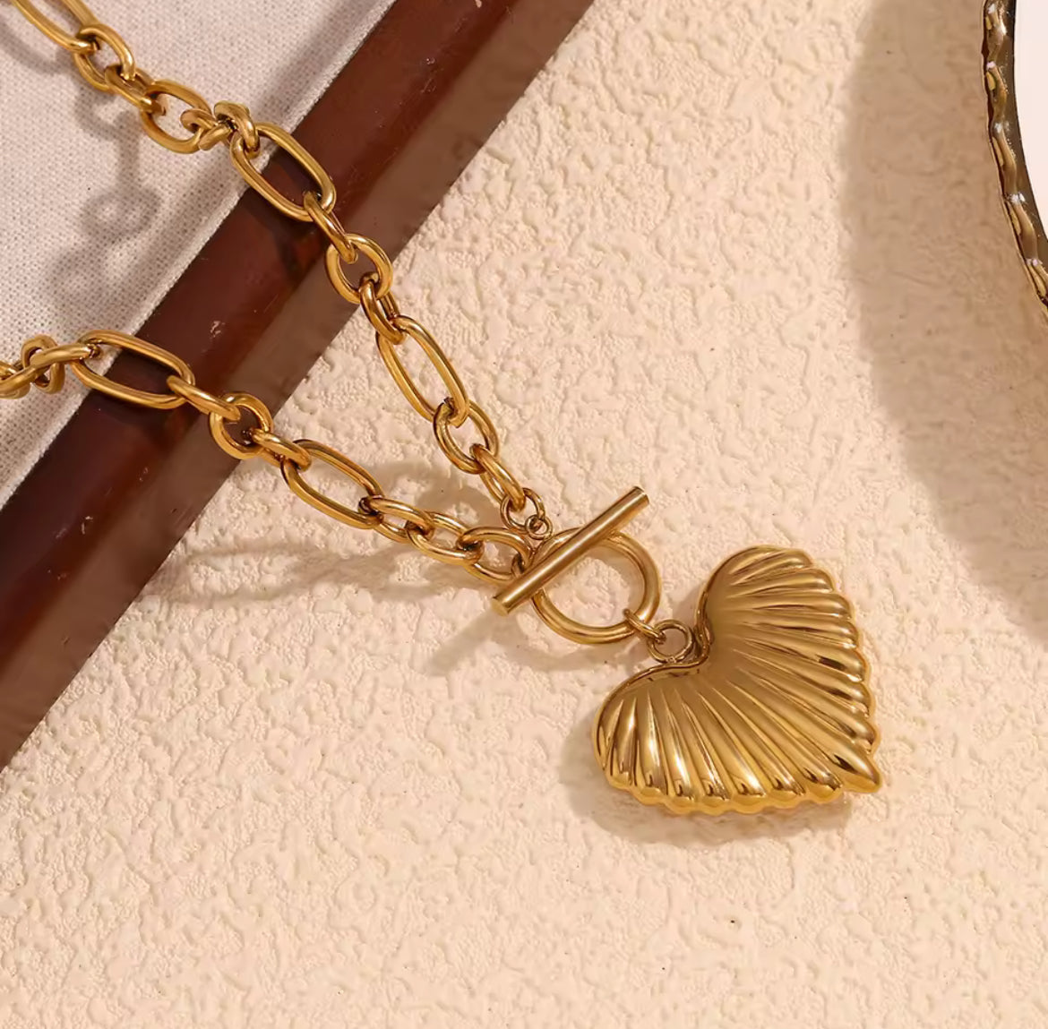 Collar Corazón Texturizado