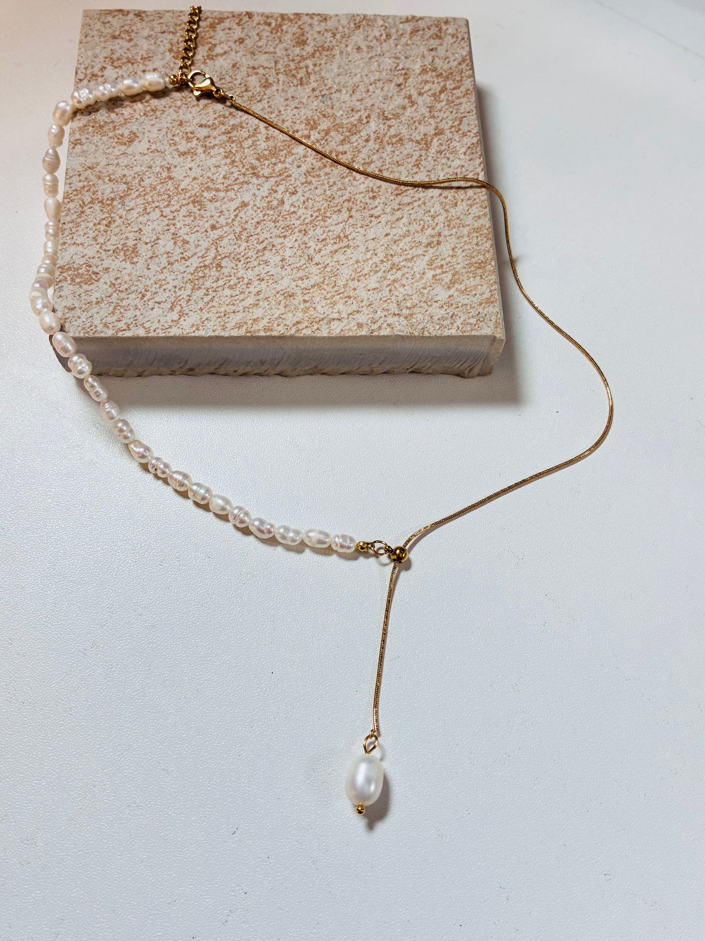 Corbatín Perla de Río