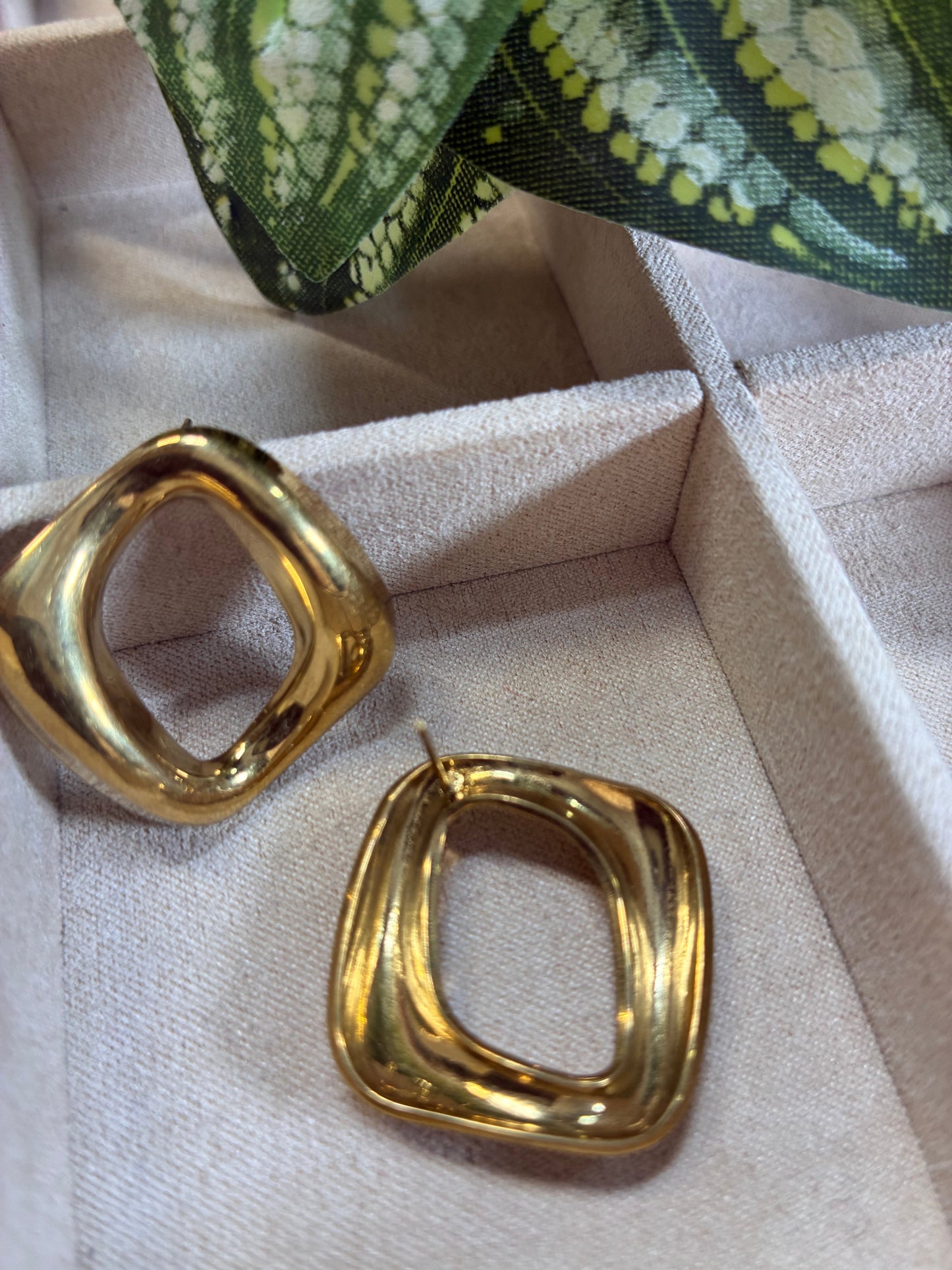 Aretes Cuadrados Gold Plated Acero Inoxidable