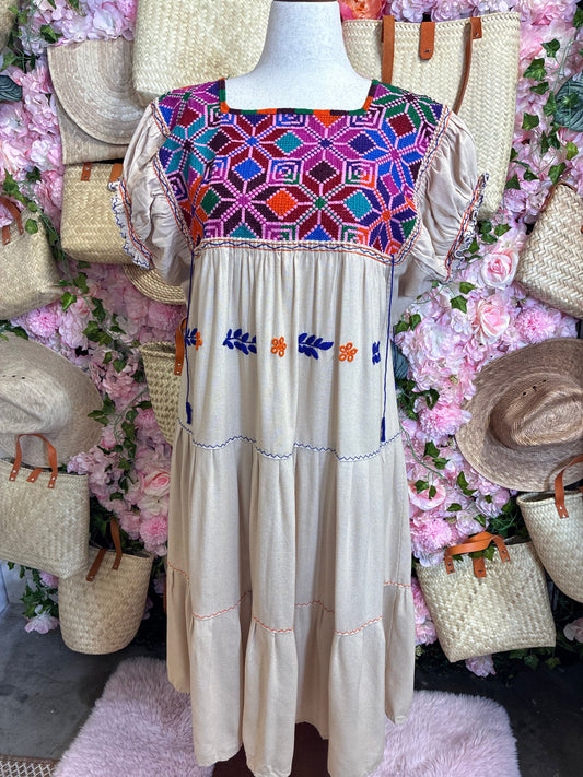 Vestido Bordado Punto de Cruz en Lino