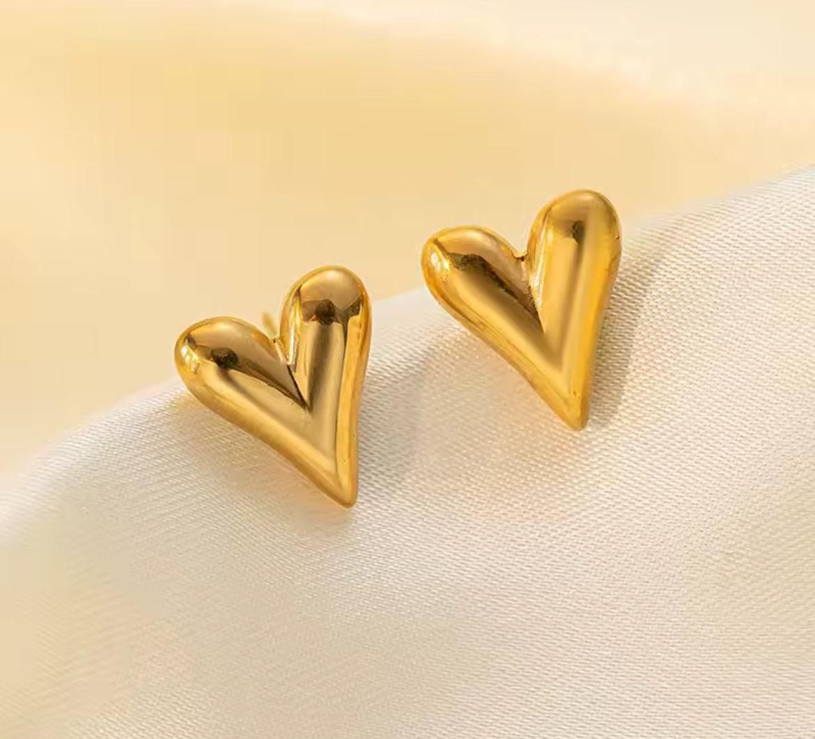 Aretes Corazón Clásico