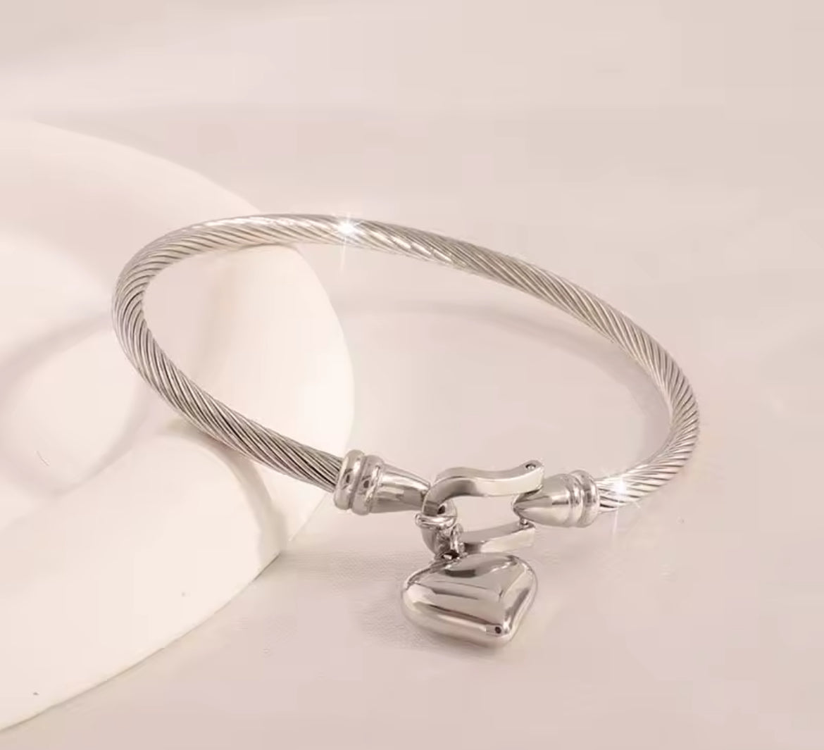 Brazalete Cable Corazón