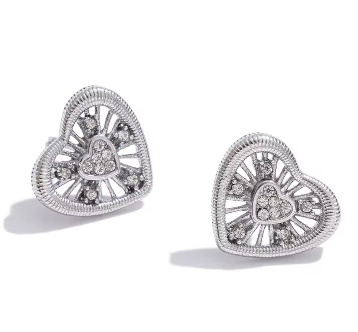 Aretes Corazón Calado