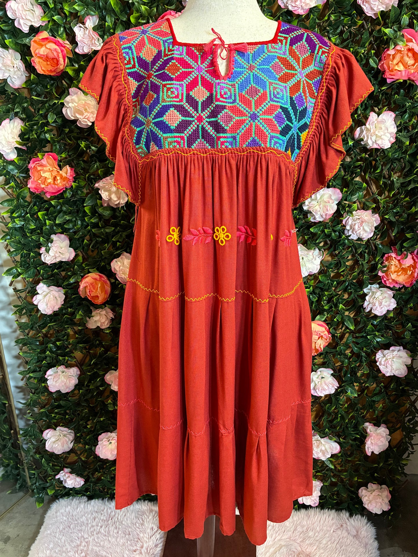 Vestido Lino Bordado Punto de Cruz