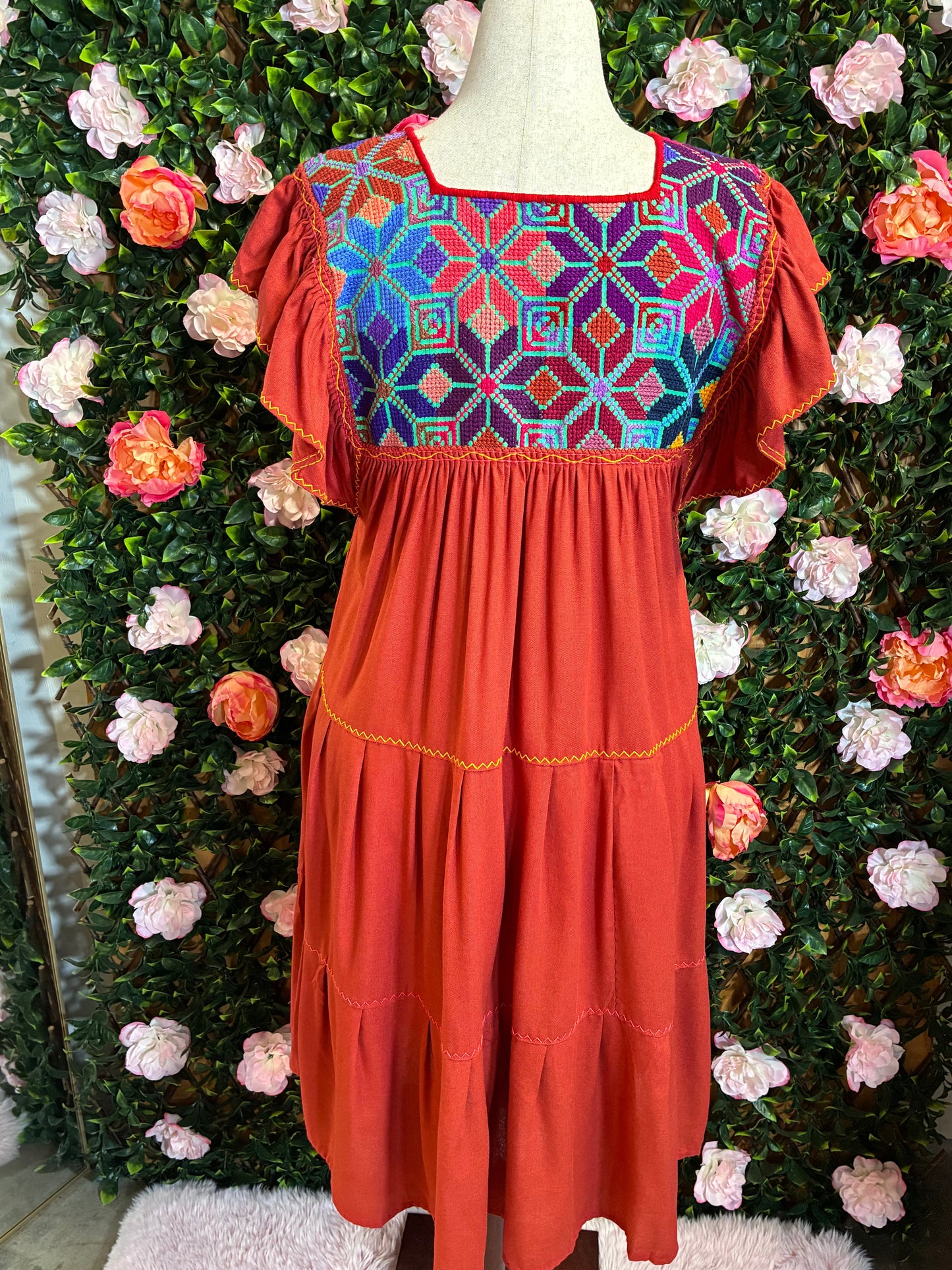 Vestido Lino Bordado Punto de Cruz