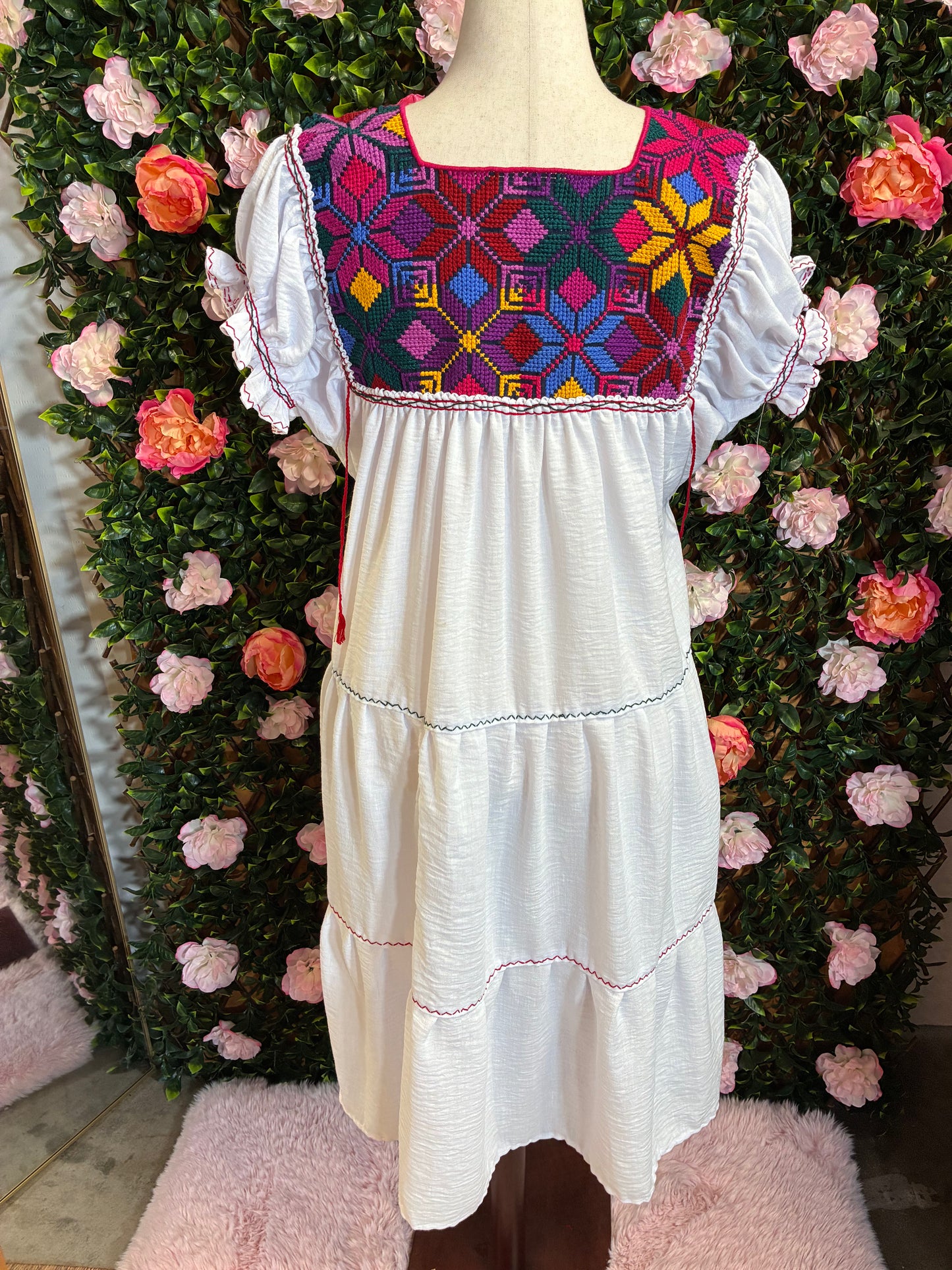Vestido Lino Bordado Punto de Cruz