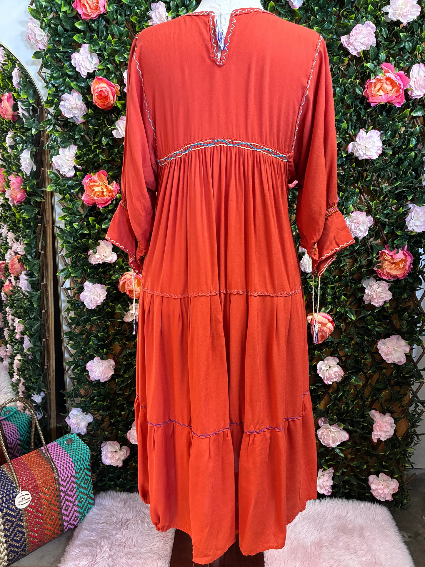 Vestido Bordado Rococo Manga 3/4
