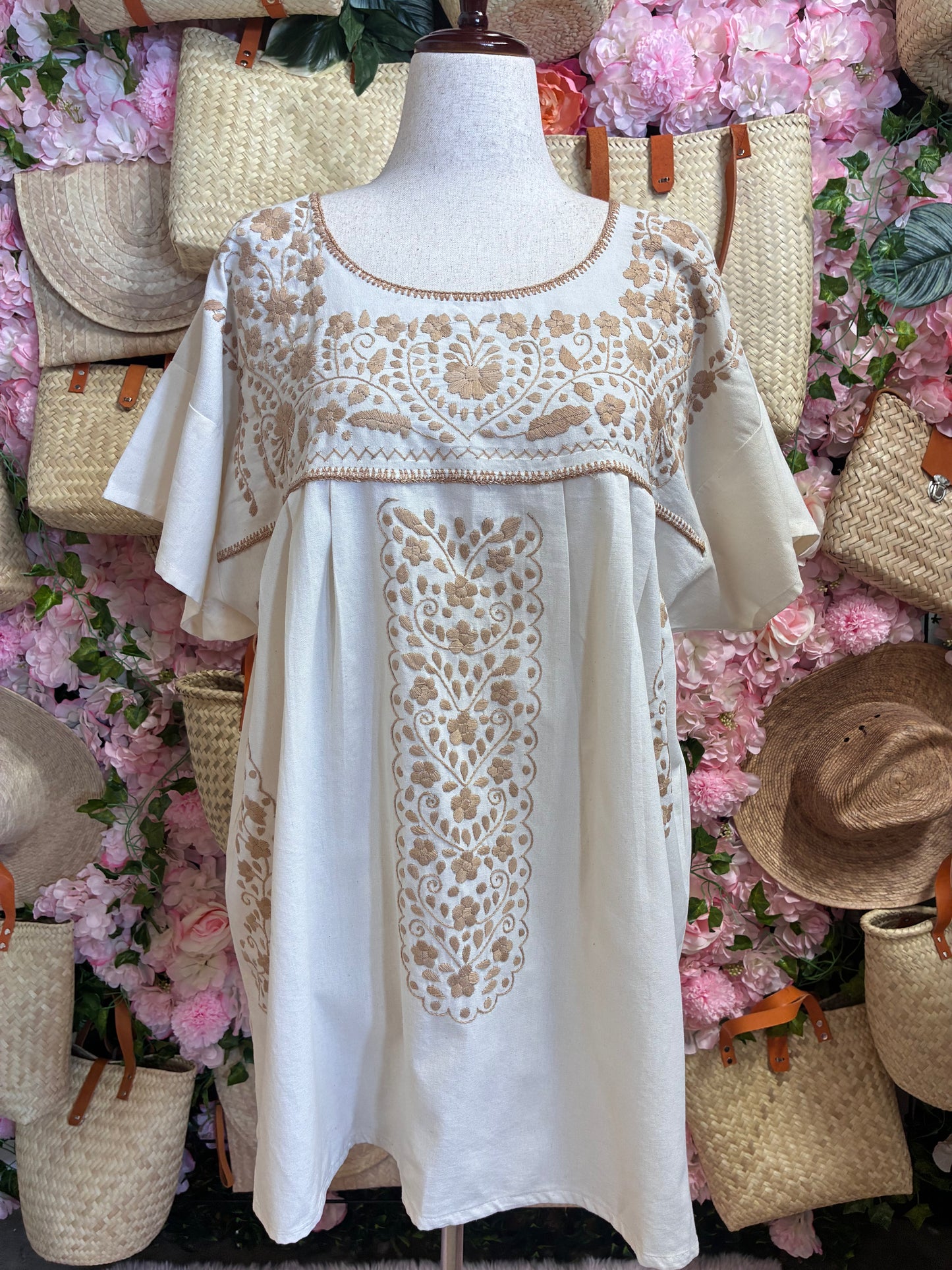 Blusa Chanel bordado de mano