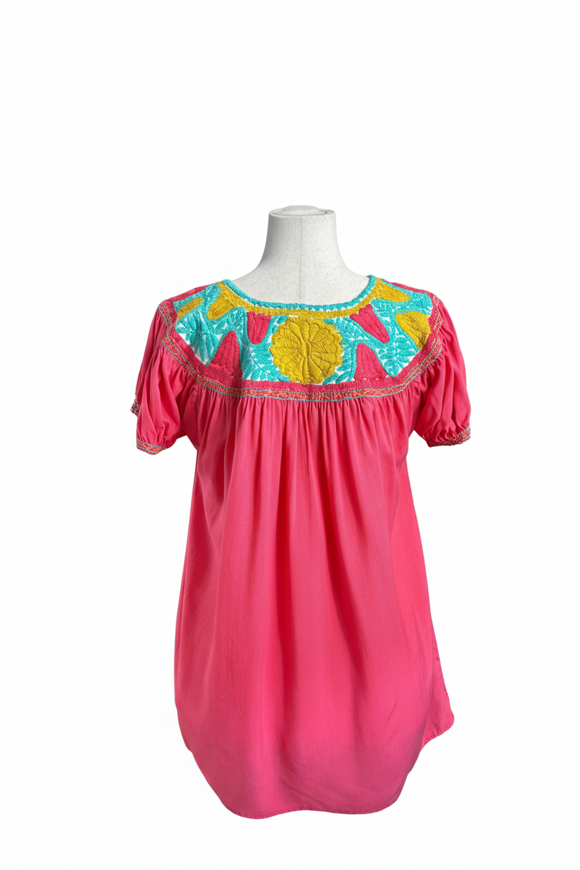 Blusa con fondo blanco