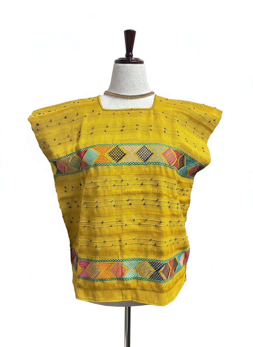 Blusa de Telar Deshilado & Nudito con fondo blanco