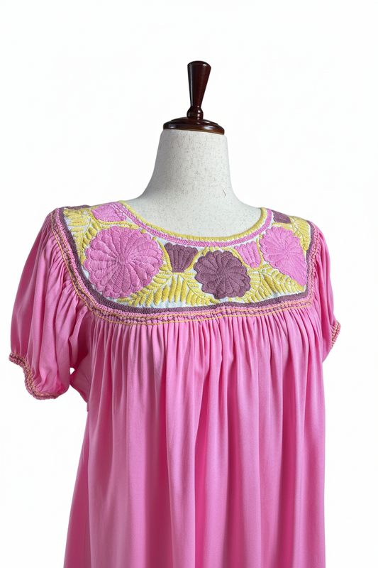 Blusa rosa bordado detalle