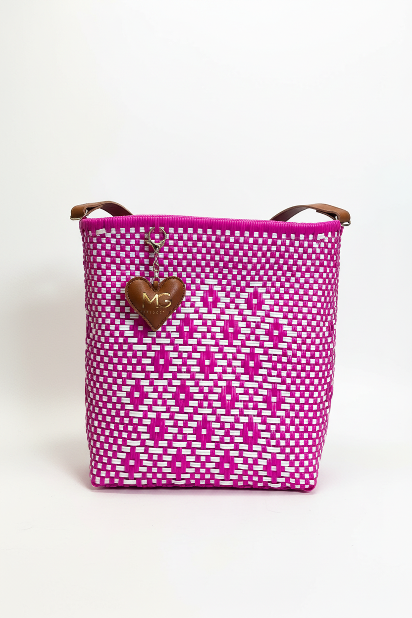 Bolsa Blanquita Rosa fondo blanco con correa café