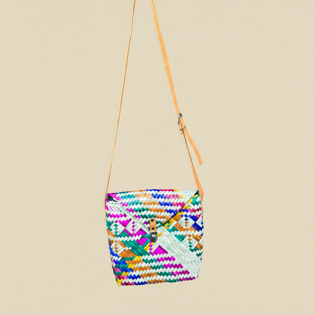 Bolsa de Palma Multicolor Crossbody - Fondo Natural