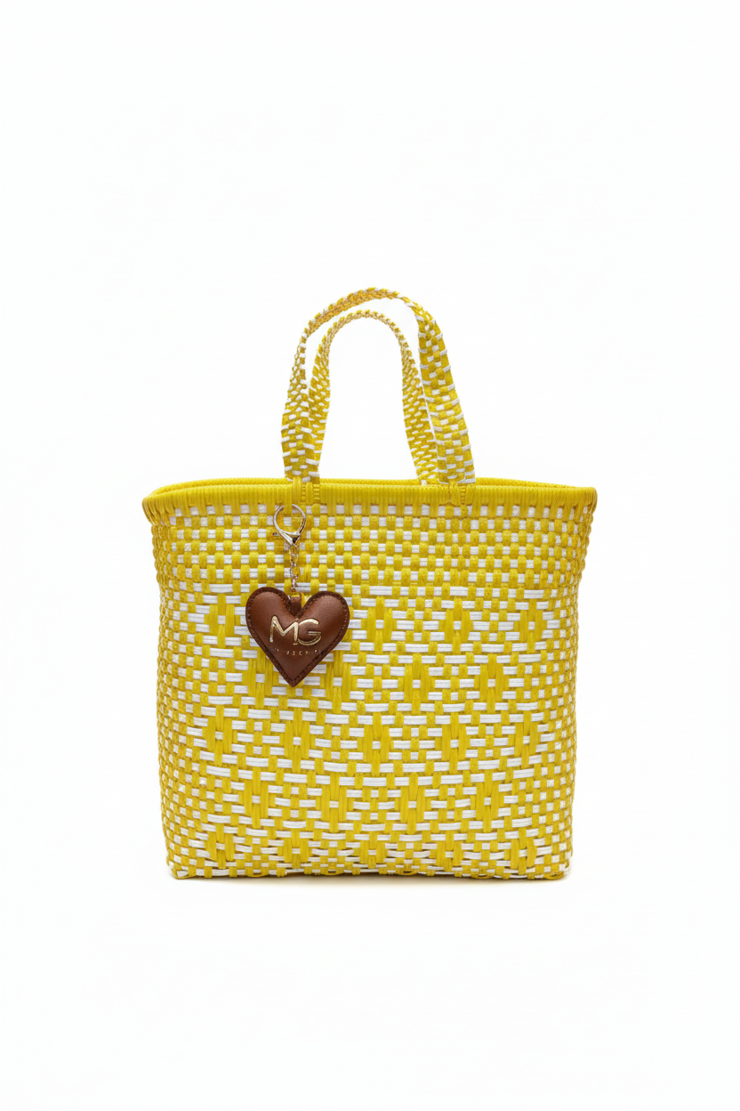 Bolsa Tita amarilla frente fondo blanco