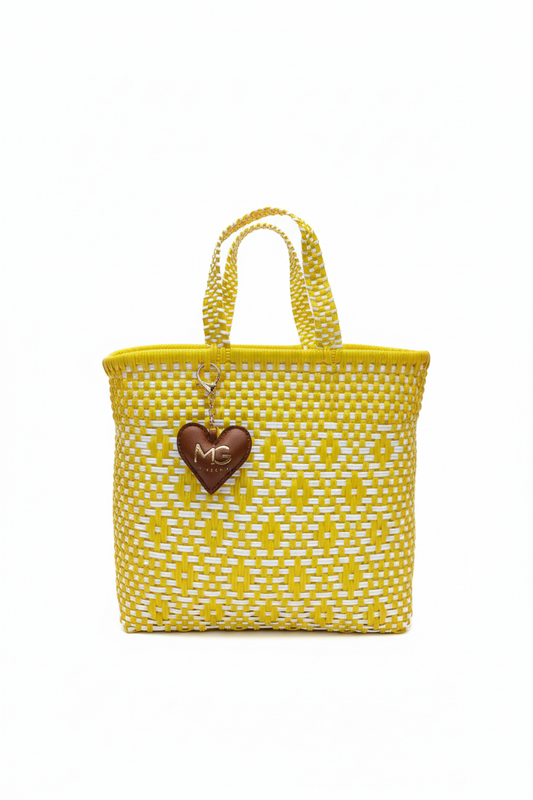 Bolsa Tita amarilla frente fondo blanco