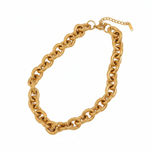 Collar Chunky fondo blanco