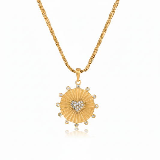 Collar Sol con Corazón y Zirconia — sin texto