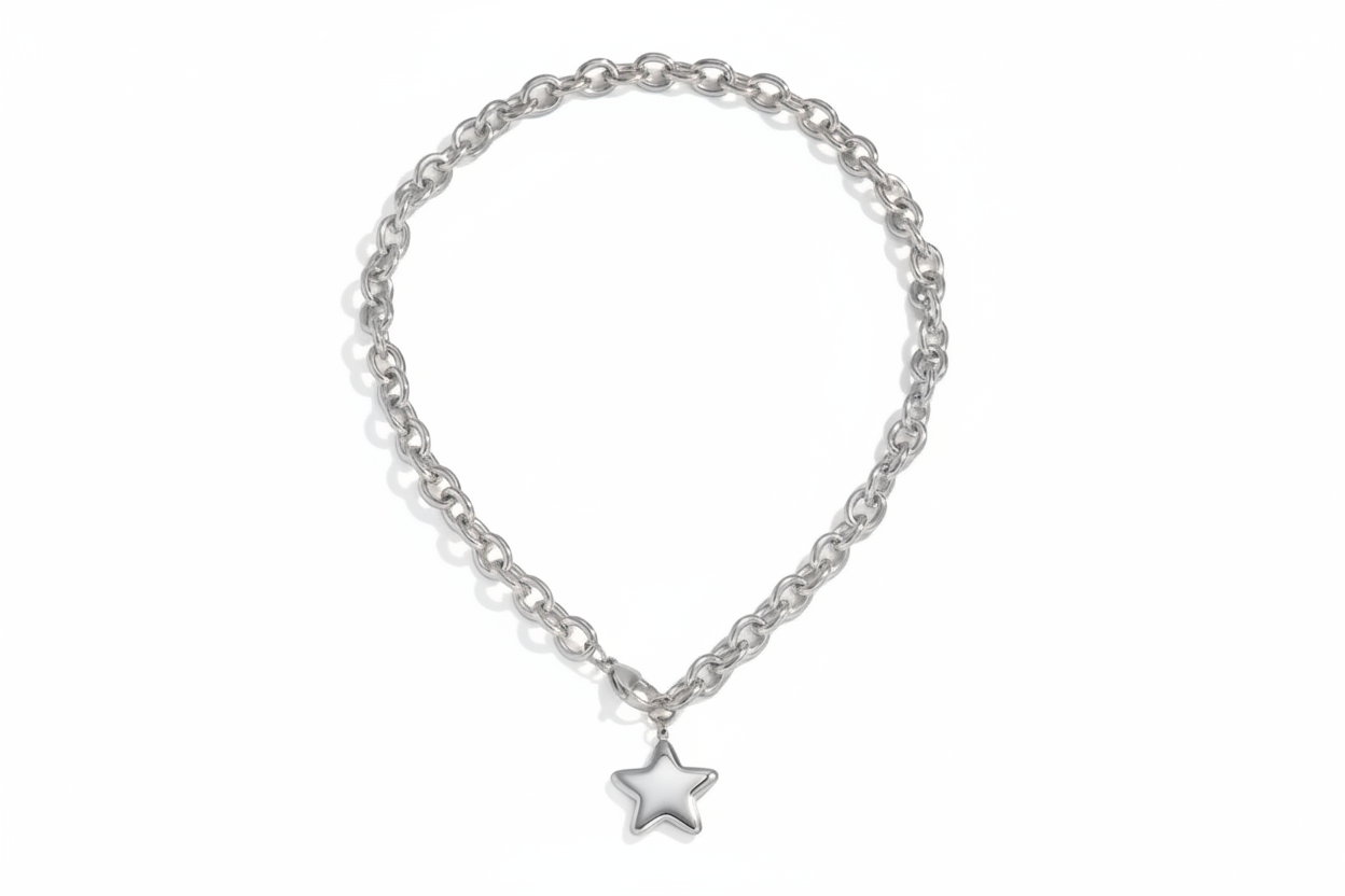 Pulsera estrella plata fondo blanco sin texto