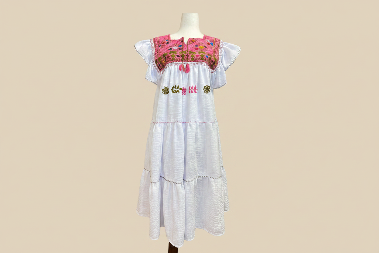 Vestido blanco - Fondo beige frontal
